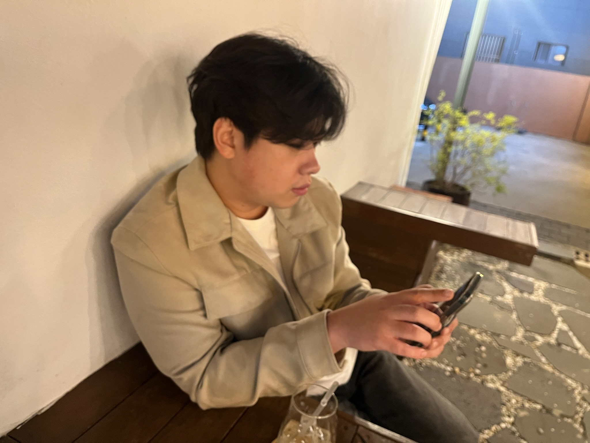 윤금재